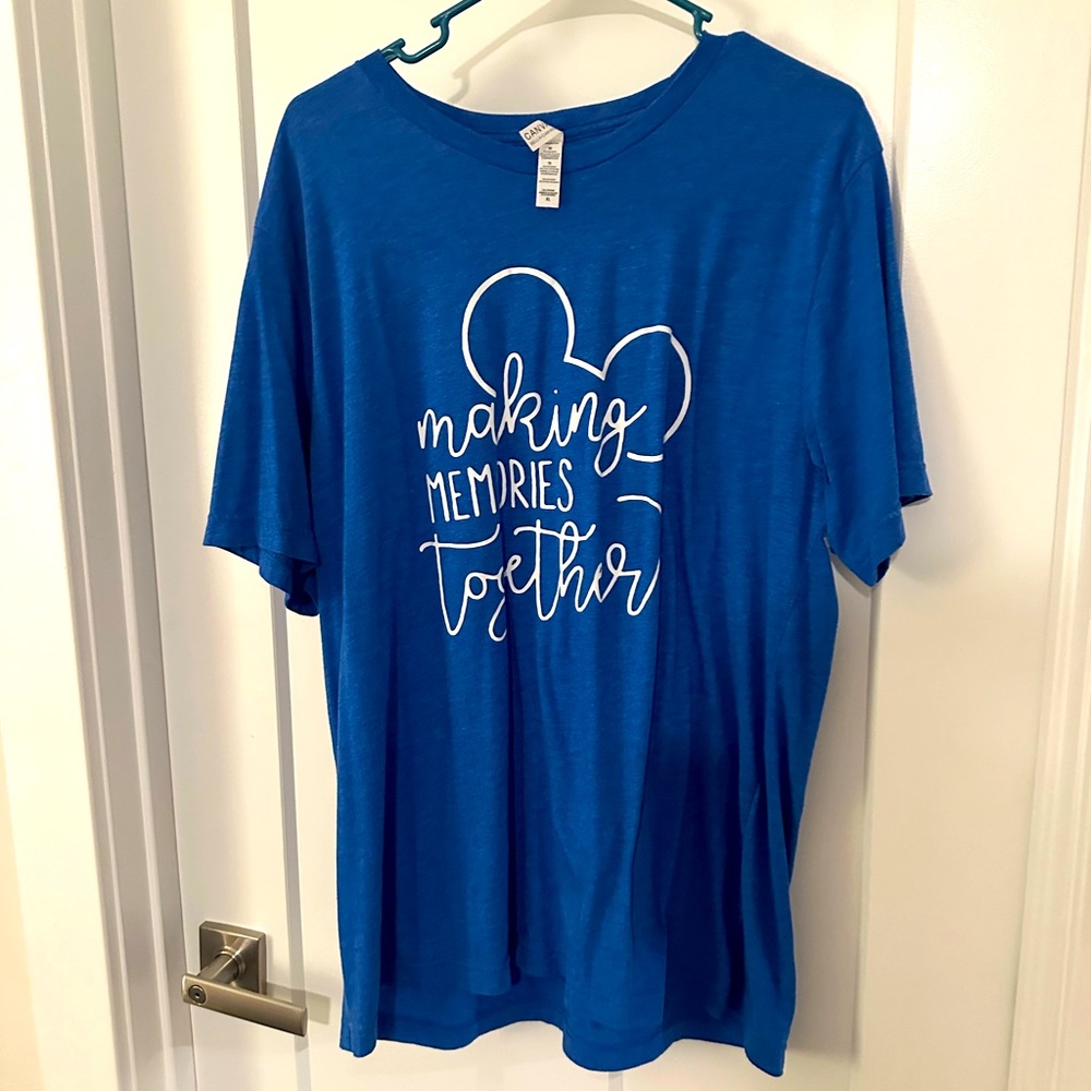 XL - Disney Universal Trip themed T-Shirt